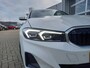 BMW 3-Serie Touring 320e PHEV - WIDESCREEN - LEER - CAMERA - 1 EIGENAAR - NL AUTO - PLUG-IN -