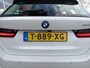 BMW 3-Serie Touring 320e PHEV - WIDESCREEN - LEER - CAMERA - 1 EIGENAAR - NL AUTO - PLUG-IN -