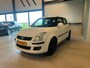 Suzuki Swift 1.3i 16v 5-DEURS BASE-uitv/AIRCO/STOELVERWARMING/LM-VELGEN/MP3/NAP/ZEER ZUINIG/nwe APK+ONDERHOUDSBEURT BIJ AFLEVERING