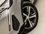 Peugeot 3008 1.6 HYbrid 225 GT 225Pk Automaat (PANORAMADAK, APPLE CARPLAY, GROOT NAVI, 360 CAMERA, LEDER, SPORTSTOELEN, ADAPTIVE CRUISE, SFEERVERLICHTING, GETINT GLAS, KEYLESS, NIEUWSTAAT)