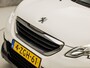 Peugeot 2008 1.2 PureTech Sport Automaat (PANORAMADAK, NAVIGATIE, CRUISE, SPORTSTOELEN, GETINT GLAS, ELEK PAKKET, BLUETOOTH, NIEUWSTAAT)