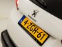 Peugeot 2008 1.2 PureTech Sport Automaat (PANORAMADAK, NAVIGATIE, CRUISE, SPORTSTOELEN, GETINT GLAS, ELEK PAKKET, BLUETOOTH, NIEUWSTAAT)