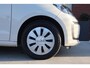 Volkswagen Up! 1.0 BMT move up! 5-deurs - Airco - Bluetooth - Elektrische ramen - Dealeronderhouden - 2e eigenaar
