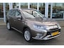 Mitsubishi Outlander 2.4 PHEV Intense+ | Schuif/kantel dak | Achteruitrij camera | trekhaak |