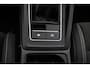 Volkswagen Golf Variant Life Business 2.0 TDI 115pk Adaptive cruise control, Navigatie, Stuurwiel verwarmd, Airco, Parkeersensoren, DAB, Stoelverwarming, App connect, LED verlichting