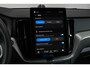 Volvo XC60 T6 Plug-in hybrid AWD Ultra Black Edition | Bowers & Wilkins Premium Audio| Luchtvering | 22" Lichtmetalen velgen | Google infotainment | Stoelverwarming | Stoelventilatie | 360° Parkeercamera | Parkeersensoren voor + achter | Parkeerverwarming