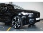 Volvo XC60 T6 Plug-in hybrid AWD Ultra Black Edition | Bowers & Wilkins Premium Audio| Luchtvering | 22" Lichtmetalen velgen | Google infotainment | Stoelverwarming | Stoelventilatie | 360° Parkeercamera | Parkeersensoren voor + achter | Parkeerverwarming