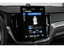 Volvo XC60 T6 Plug-in hybrid AWD Ultra Black Edition | Bowers & Wilkins Premium Audio| Luchtvering | 22" Lichtmetalen velgen | Google infotainment | Stoelverwarming | Stoelventilatie | 360° Parkeercamera | Parkeersensoren voor + achter | Parkeerverwarming