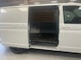 Volkswagen Transporter 2.0 TDi L1H1 Black & White Edition | Navigatie | Betimmering | Airco | Lichtmetalen velgen |