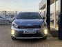 Kia Niro 1.6 GDi Hybrid DynamicLine / NL-Auto / 1e eigenaar / Dealer onderhouden / Automaat / Trekhaak / CarPlay & Android-Auto / Climate control / Adaptive cruise control / Achteruit-rij camera / All-season banden / Getint glas achter / Elektr. inklapbare spiegels / Stuurwielbediening /