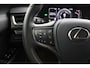Lexus UX 250h Preference Line | Dealer Onderhouden | 18 Inch Lichtmetalen velgen | Privacy Glass