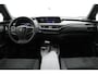 Lexus UX 250h Preference Line | Dealer Onderhouden | 18 Inch Lichtmetalen velgen | Privacy Glass