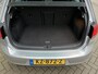 Volkswagen Golf 1.0 TSI Comfortline / Navigatie / Parkeersensoren V+A / Climate controle / Cruise controle / Lichtmetaal 16 inch / **