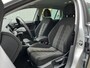 Volkswagen Golf 1.0 TSI Comfortline / Navigatie / Parkeersensoren V+A / Climate controle / Cruise controle / Lichtmetaal 16 inch / **