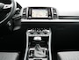 Skoda Karoq 1.0 TSI Style DSG116pk Dealer O.H. | Trekhaak Af Fabriek | Panodak | Camera | Apple Carplay | Sportstoelen Verwarmd  | Navigatie | Keyless | Cruise Control | DAB |