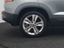 Skoda Karoq 1.0 TSI Style DSG116pk Dealer O.H. | Trekhaak Af Fabriek | Panodak | Camera | Apple Carplay | Sportstoelen Verwarmd  | Navigatie | Keyless | Cruise Control | DAB |