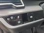 Kia Sportage 1.6T Hybrid Dark Edition | Stoel en stuurverwarming | Elektrisch bedienbare voorstoelen | Navigatie | Camera | Parkeersensoren voor en achter | Apple Carplay | Android Auto |