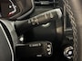 Renault Clio 90PK TCe Intens | Navi | Cruise Control | Parkeersensoren | Climate Control | Apple CarPlay/Android Auto | Licht & Regen Sensor | Lichtmetalen Velgen |