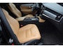 Volvo V90 2.0 T5 Momentum Virtual cockpit, Lederen interieur, Stoel- en stuurverwarming, Adaptieve cruise control, Pilot assist
