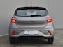 Hyundai i10 1.0 Comfort Smart Handgeschakeld / Allseason banden / Navigatie via Apple Carplay of Android Auto / Cruise control / Stuur en Stoel verwarming / Achteruitrijcamera / Climate control