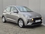 Hyundai i10 1.0 Comfort Smart Handgeschakeld / Allseason banden / Navigatie via Apple Carplay of Android Auto / Cruise control / Stuur en Stoel verwarming / Achteruitrijcamera / Climate control