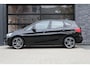 BMW 2-Serie Active Tourer 218i M Sport | PANO | PDC V+A | STOELVERWARMING |