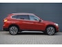 BMW X1 sDrive20i 178pk High Executive | Trekhaak | Panoramadak | Harman / Kardon | Sport Interieur