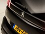 Peugeot 5008 1.2 PureTech Sport 7 Persoons Automaat (APPLE CARPLAY, GROOT NAVI, STOELVERWARMING, KEYLESS, GETINT GLAS, SPORTSTOELEN, LANE ASSIST, CRUISE, DAB+, NIEUWSTAAT)