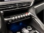 Peugeot 5008 1.2 PureTech Sport 7 Persoons Automaat (APPLE CARPLAY, GROOT NAVI, STOELVERWARMING, KEYLESS, GETINT GLAS, SPORTSTOELEN, LANE ASSIST, CRUISE, DAB+, NIEUWSTAAT)