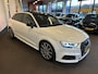 Audi A3 Sportback 1.5 TFSI CoD Sport 3X S-Line Edition | Automaat | Panoramadak | Digital dashboard | Adaptieve cruise control | Automatisch inparkeren | Elek. verstelbare stoelen | Apple carplay | Adaptief onderstel | Achteruitrijcamera | Voorverwarming | Lederen/Alcantar