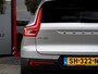 Volvo XC40 2.0 T5 AWD Intro Edition | 1e Eigenaar | Origineel NL | Harman & Kardon | Schuif/ Kantel Panoramadak | Stoelverwarming | Elektrische Zetels | Cruise Control Adaptief | 4x4 | LED Koplampen | Privacy Glas |