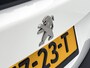 Peugeot 2008 SUV Active Pack 100pk | Navigatie | Climate Control | Cruise Control | Parkeersensoren | Stoelverwarming | Led koplampen | Bluetooth | DAB+ radio | Elektrisch inklapbare spiegels | Apple CarPlay / Android Auto | Regensensor | Automatisch dimlicht | 16” Lichtmetalen velgen |