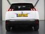 Peugeot 2008 SUV Active Pack 100PK | Navigatie | Climate Control | Cruise Control | Parkeersensoren | Stoelverwarming | Led koplampen | Bluetooth | DAB+ radio | Elektrisch inklapbare spiegels | Apple CarPlay / Android Auto | Regensensor | Automatisch dimlicht | 16” Lichtmetalen velgen |