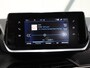 Peugeot 2008 SUV Active Pack 100PK | Navigatie | Climate Control | Cruise Control | Parkeersensoren | Stoelverwarming | Led koplampen | Bluetooth | DAB+ radio | Elektrisch inklapbare spiegels | Apple CarPlay / Android Auto | Regensensor | Automatisch dimlicht | 16” Lichtmetalen velgen |