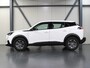 Peugeot 2008 SUV Active Pack 100PK | Navigatie | Climate Control | Cruise Control | Parkeersensoren | Stoelverwarming | Led koplampen | Bluetooth | DAB+ radio | Elektrisch inklapbare spiegels | Apple CarPlay / Android Auto | Regensensor | Automatisch dimlicht | 16” Lichtmetalen velgen |