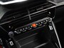 Peugeot 2008 SUV Active Pack 100PK | Navigatie | Climate Control | Cruise Control | Parkeersensoren | Stoelverwarming | Led koplampen | Bluetooth | DAB+ radio | Elektrisch inklapbare spiegels | Apple CarPlay / Android Auto | Regensensor | Automatisch dimlicht | 16” Lichtmetalen velgen |