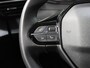 Peugeot 2008 SUV Active Pack 100PK | Navigatie | Climate Control | Cruise Control | Parkeersensoren | Stoelverwarming | Led koplampen | Bluetooth | DAB+ radio | Elektrisch inklapbare spiegels | Apple CarPlay / Android Auto | Regensensor | Automatisch dimlicht | 16” Lichtmetalen velgen |