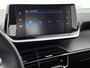 Peugeot 2008 SUV Active Pack 100pk | Navigatie | Climate Control | Cruise Control | Parkeersensoren | Stoelverwarming | Led koplampen | Bluetooth | DAB+ radio | Elektrisch inklapbare spiegels | Apple CarPlay / Android Auto | Regensensor | Automatisch dimlicht | 16” Lichtmetalen velgen |