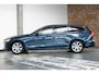 Volvo V60 B3 Automaat Essential Edition | 1ste Eigenaar | Dealeronderhouden | Google infotainment | Parkeersensoren voor + achter | Parkeercamera | achteropkomend verkeer waarschuwing | Apple Carplay/Android auto |
