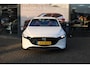Mazda 3 HB 2.5 e-SkyActiv-G M Hybrid 140 Nagisa , Demovoordeel € 6.490,-, Automaat, Bruin Leder, Bose, Navi, Adap.Cruise, Clima, Apple Carplay, Camera, PDC, HUD, Stoelverwarming, 18" LMV
