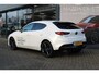 Mazda 3 HB 2.5 e-SkyActiv-G M Hybrid 140 Nagisa , Demovoordeel € 6.490,-, Automaat, Bruin Leder, Bose, Navi, Adap.Cruise, Clima, Apple Carplay, Camera, PDC, HUD, Stoelverwarming, 18" LMV