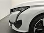 Peugeot e-308 EV GT First Edition 54 kWh 156pk | Accu 96,4%| Navigatie | Achteruitrijcamera | Keyless | Stoel- en stuurverwarming | Matrix LED koplampen
