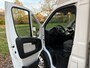 Peugeot Boxer Bakwagen met Dhollandia laadklep 435 2.2 HDI|1e EIG|NAP|cruise control|airco|bluetooth|zijdeur|drie zitplaatsen