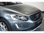 Volvo XC60 T5 Automaat FWD Summum | Elektrisch panorama-dak | Trekhaak| Electronic Climate Controle |  Verwarmbare voorstoelen | Verwarmbare voorruit | Premium audio | Park Assist Achter | Leder bekleding Offblack | Cruise Control |