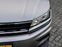 Volkswagen Tiguan 1.5 TSI ACT Highline | LED Koplampen | Camera | Stoelverwarming | Climate Control | Adaptieve Cruise Control | Privacy Glas | 18'' Lichtmetalen Velgen | Navigatie | ParkAssist | Apple Carplay* | Android Auto* |