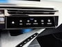 Peugeot E-3008 GT Avantage 210 73 kWh Lederen bekleding | Elektrisch verstelbare voorstoelen | Elektrische achterklep | 360 camera | Drive assist pack | Apple Carplay / Navigatie | massage stoelen