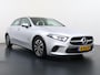 Mercedes-Benz A-klasse 180 Advantage Style | Achteruitrij Camera | DAB+ Radio | Stoelverwarming Voor | Zitcomfort Pakket | Parkeersensoren Achter
