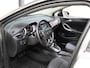 Opel Astra 150PK 120 Jaar Edition | 1ste eigenaar | AppleCarPlay/AndroidAuto | Climate Control | Parkeersensoren VOOR+Achter | Navigatie | Privacy Glass | AUTOMAAT | Isofix | LMV |