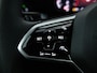 Volkswagen Golf R-Line 1.5 eTSI 150 PK DSG | LED Matrix IQ | Panoramadak | Achteruitrijcamera | Stoel & Stuurwiel verwarming |