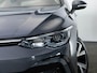 Volkswagen Golf R-Line 1.5 eTSI 150 PK DSG | LED Matrix IQ | Panoramadak | Achteruitrijcamera | Stoel & Stuurwiel verwarming |